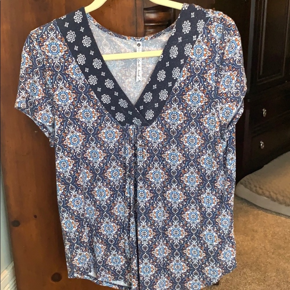 Leo & Nicole short sleeve shirt